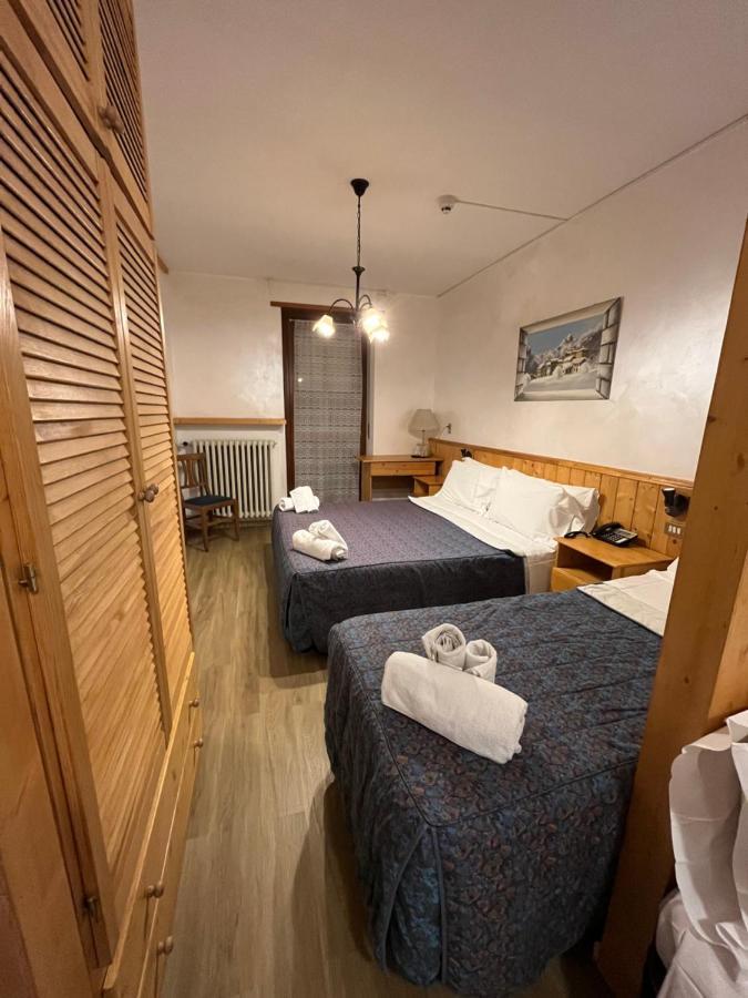 Grand Hotel Ala Di Stura מראה חיצוני תמונה