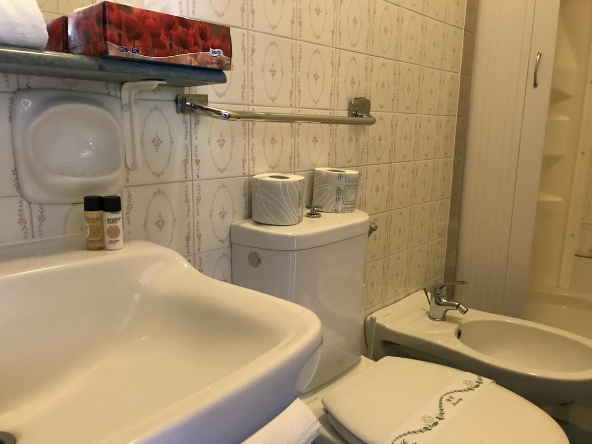 Grand Hotel Ala Di Stura מראה חיצוני תמונה